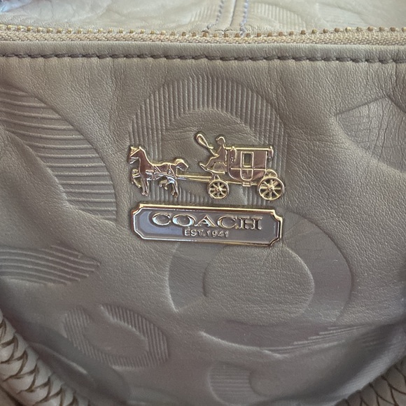 Coach Handbag - Picture 4 of 10